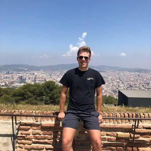 Meet your Posher, Maxwell